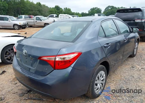 2018 Toyota Corolla Le z USA, uszkodzony, nr VIN 2T1BURHE2JC060547